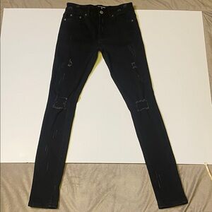 Serenade. Black Distressed Skinny Jeans. Size 28.